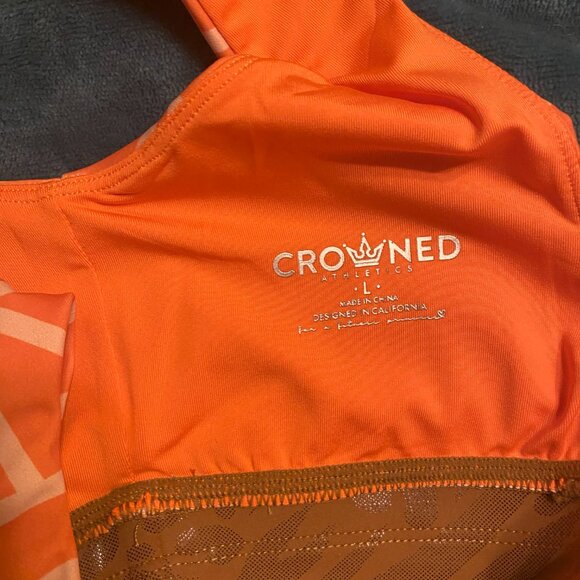 Crowned Athletics Trek of Life Sports Bra - Large - Picture 2 of 2